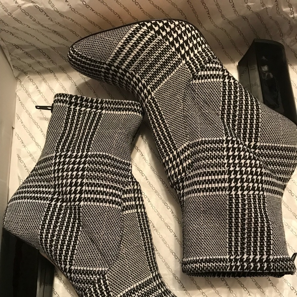 Aldo size 10 medium Bootie